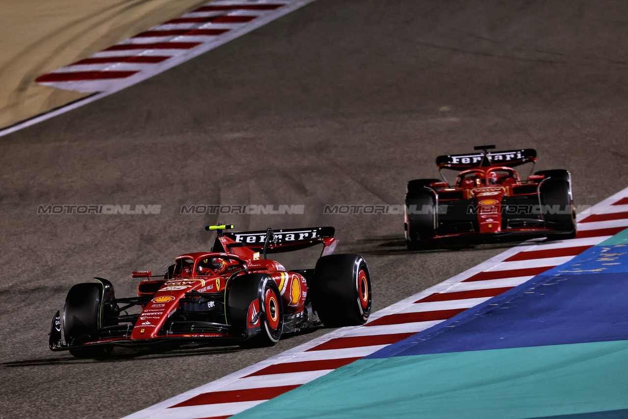 GP BAHRAIN, Carlos Sainz Jr (ESP) Ferrari SF-24.

02.03.2024. Formula 1 World Championship, Rd 1, Bahrain Grand Prix, Sakhir, Bahrain, Gara Day.

- www.xpbimages.com, EMail: requests@xpbimages.com © Copyright: Charniaux / XPB Images