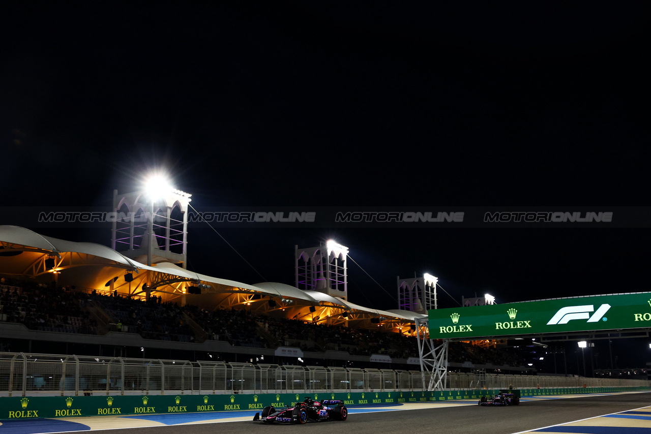 GP BAHRAIN, Esteban Ocon (FRA) Alpine F1 Team A524.

02.03.2024. Formula 1 World Championship, Rd 1, Bahrain Grand Prix, Sakhir, Bahrain, Gara Day.

- www.xpbimages.com, EMail: requests@xpbimages.com © Copyright: Charniaux / XPB Images