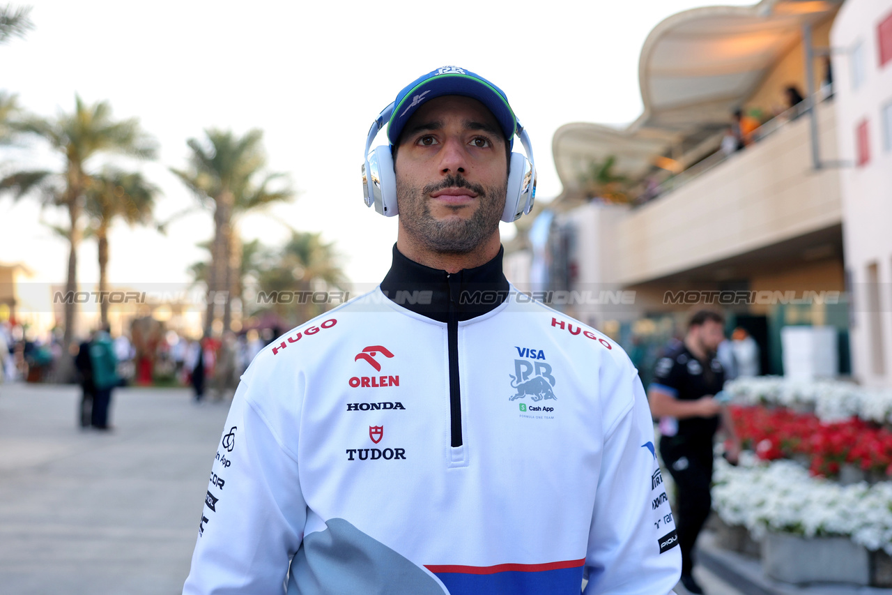 GP BAHRAIN, Daniel Ricciardo (AUS) RB.

02.03.2024. Formula 1 World Championship, Rd 1, Bahrain Grand Prix, Sakhir, Bahrain, Gara Day.

- www.xpbimages.com, EMail: requests@xpbimages.com © Copyright: Bearne / XPB Images
