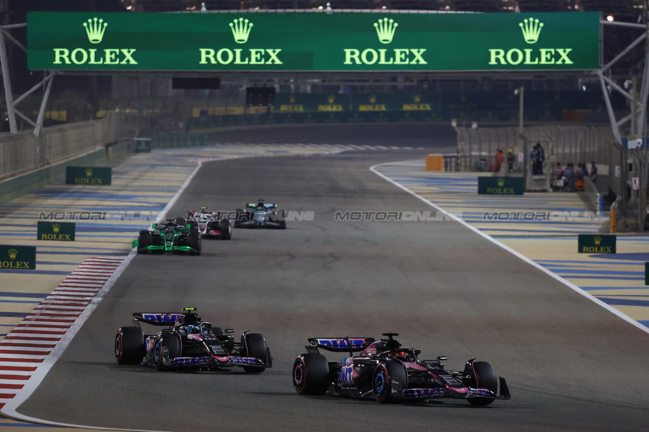 GP BAHRAIN, Esteban Ocon (FRA) Alpine F1 Team A524.

02.03.2024. Formula 1 World Championship, Rd 1, Bahrain Grand Prix, Sakhir, Bahrain, Gara Day.

- www.xpbimages.com, EMail: requests@xpbimages.com © Copyright: Bearne / XPB Images