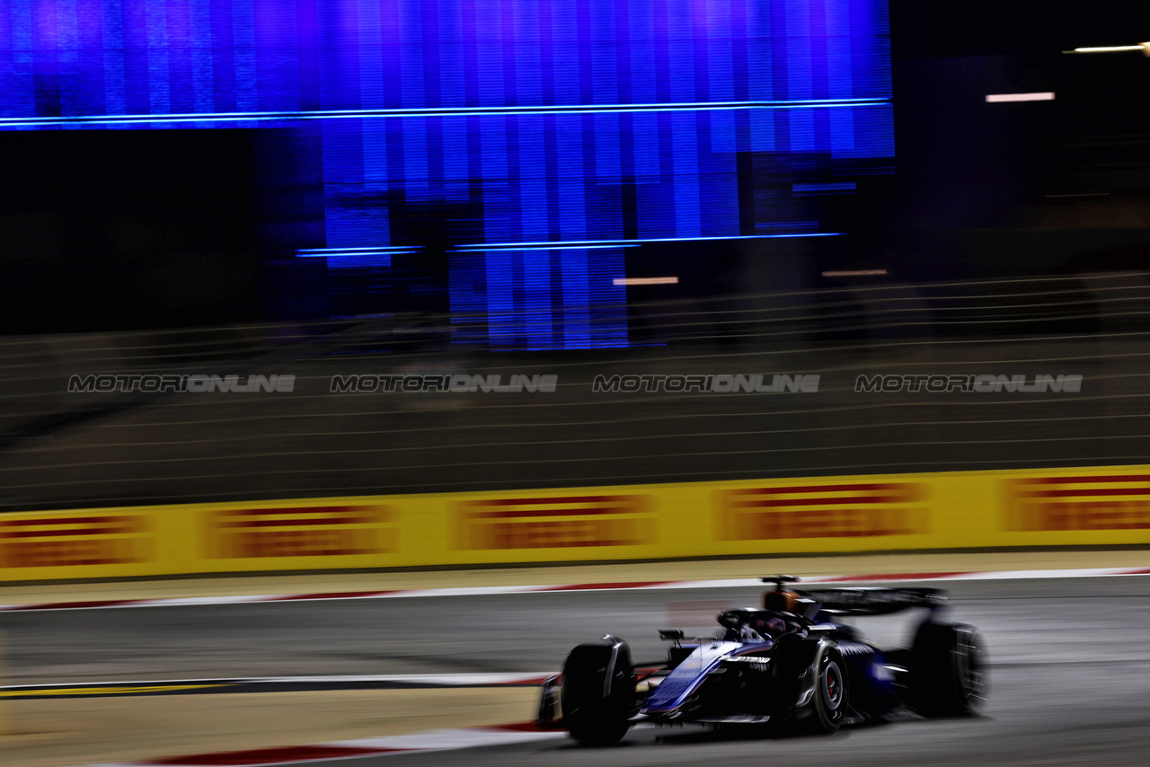 GP BAHRAIN, Alexander Albon (THA) Williams Racing FW46.

02.03.2024. Formula 1 World Championship, Rd 1, Bahrain Grand Prix, Sakhir, Bahrain, Gara Day.

 - www.xpbimages.com, EMail: requests@xpbimages.com © Copyright: Coates / XPB Images