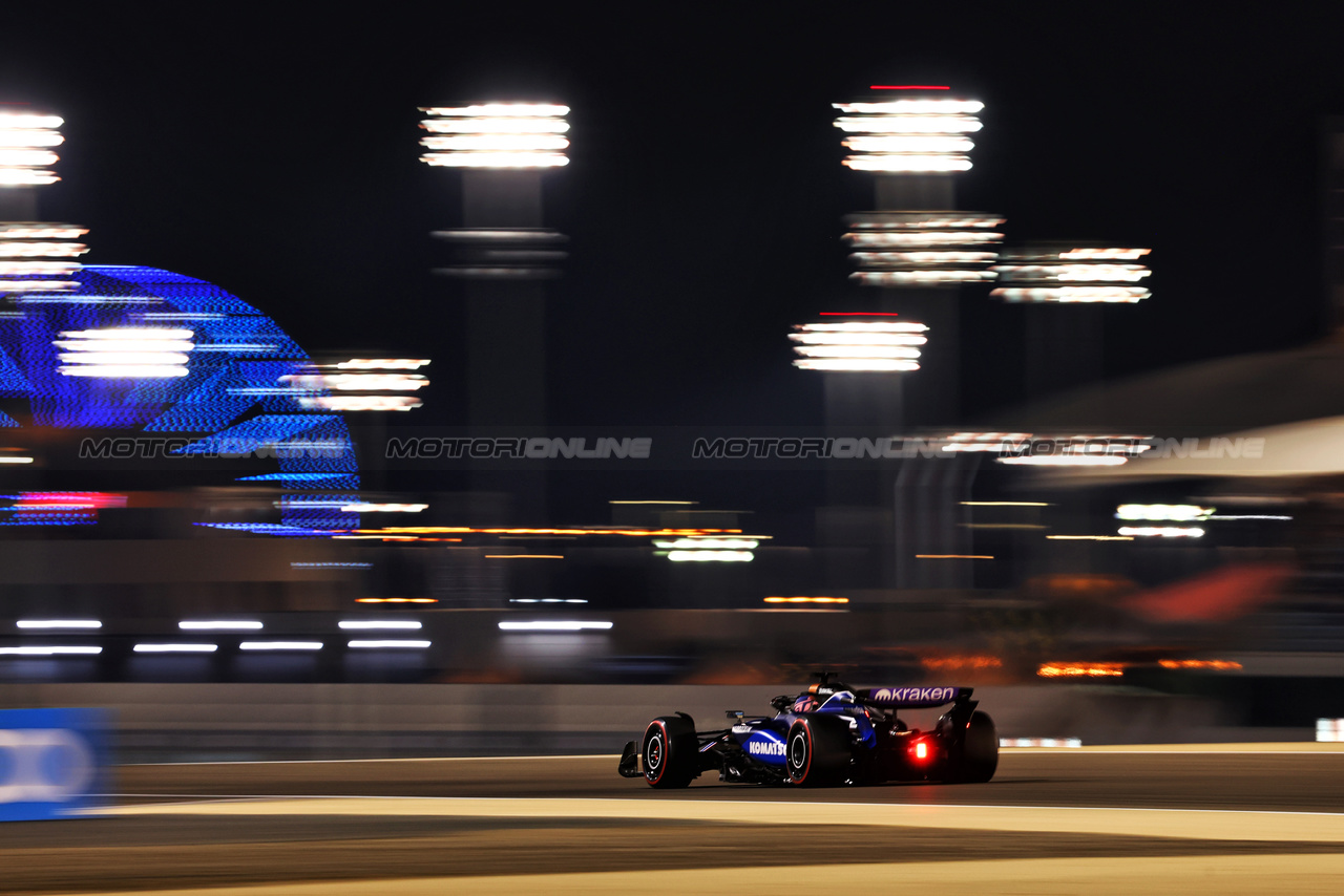 GP BAHRAIN, Alexander Albon (THA) Williams Racing FW46.

02.03.2024. Formula 1 World Championship, Rd 1, Bahrain Grand Prix, Sakhir, Bahrain, Gara Day.

 - www.xpbimages.com, EMail: requests@xpbimages.com © Copyright: Coates / XPB Images