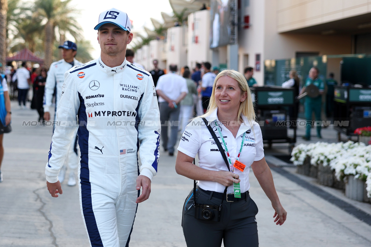 GP BAHRAIN, Logan Sargeant (USA) Williams Racing.

02.03.2024. Formula 1 World Championship, Rd 1, Bahrain Grand Prix, Sakhir, Bahrain, Gara Day.

- www.xpbimages.com, EMail: requests@xpbimages.com © Copyright: Bearne / XPB Images