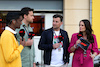 GP BAHRAIN, (L to R): Lawrence Barretto (GBR) Formula 1 Senior Writer Editor; Jolyon Palmer (GBR) F1 Digital Presenter; Will Buxton (GBR) F1 Digital Presenter; Laura Winter (GBR) F1 Presenter.
02.03.2024. Formula 1 World Championship, Rd 1, Bahrain Grand Prix, Sakhir, Bahrain, Gara Day.
 - www.xpbimages.com, EMail: requests@xpbimages.com © Copyright: Staley / XPB Images