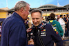 GP BAHRAIN, (L to R): Jeremy Clarkson (GBR) with Christian Horner (GBR) Red Bull Racing Team Principal on the grid.
02.03.2024. Formula 1 World Championship, Rd 1, Bahrain Grand Prix, Sakhir, Bahrain, Gara Day.
- www.xpbimages.com, EMail: requests@xpbimages.com © Copyright: Batchelor / XPB Images