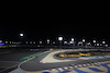 GP BAHRAIN, Zhou Guanyu (CHN) Sauber C44 davanti a Yuki Tsunoda (JPN) RB VCARB 01.
02.03.2024. Formula 1 World Championship, Rd 1, Bahrain Grand Prix, Sakhir, Bahrain, Gara Day.
- www.xpbimages.com, EMail: requests@xpbimages.com © Copyright: Bearne / XPB Images