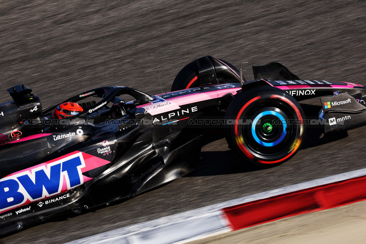 GP BAHRAIN, Esteban Ocon (FRA) Alpine F1 Team A524.

01.03.2024. Formula 1 World Championship, Rd 1, Bahrain Grand Prix, Sakhir, Bahrain, Qualifiche Day.

- www.xpbimages.com, EMail: requests@xpbimages.com © Copyright: Bearne / XPB Images