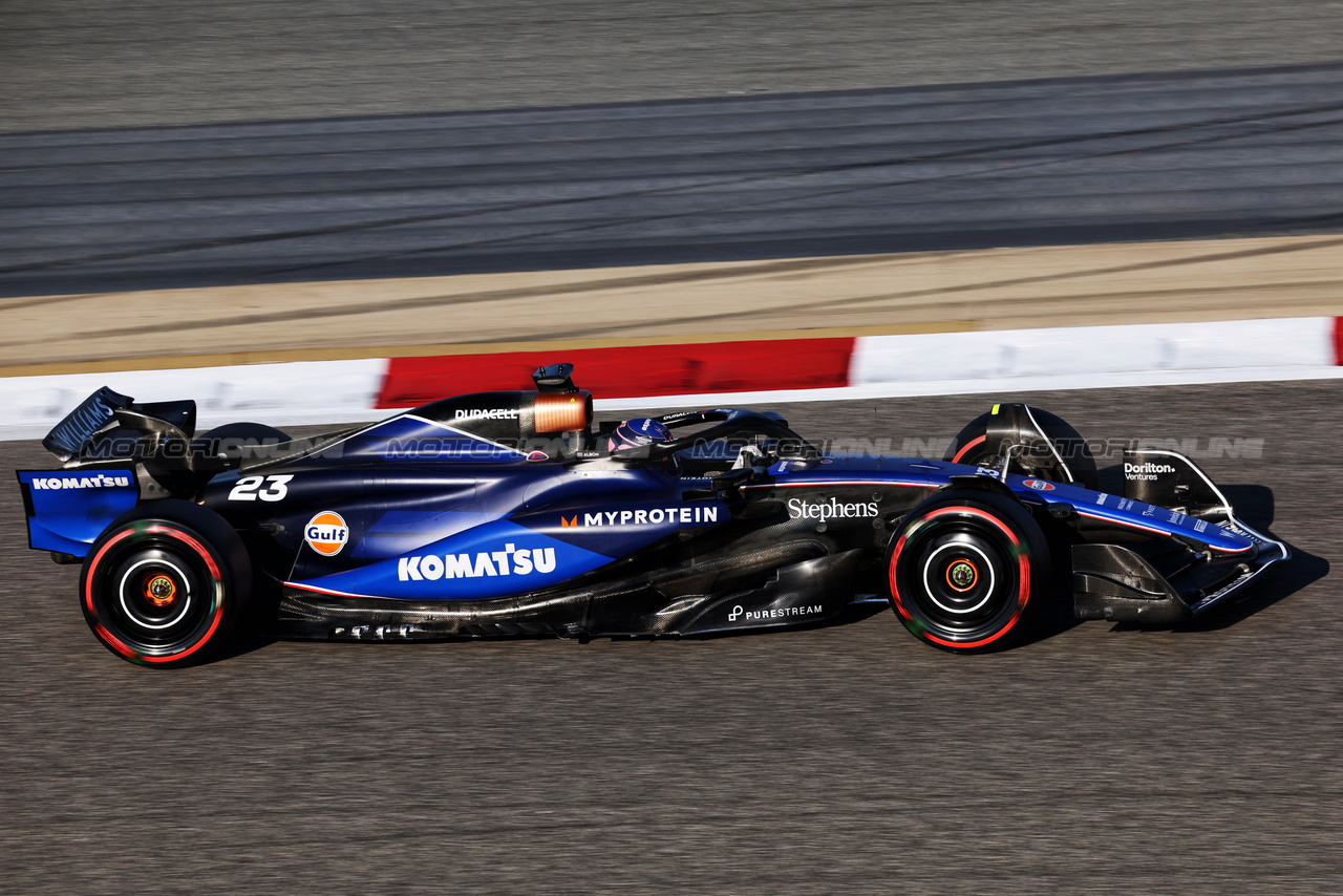 GP BAHRAIN, Alexander Albon (THA) Williams Racing FW46.

01.03.2024. Formula 1 World Championship, Rd 1, Bahrain Grand Prix, Sakhir, Bahrain, Qualifiche Day.

- www.xpbimages.com, EMail: requests@xpbimages.com © Copyright: Bearne / XPB Images