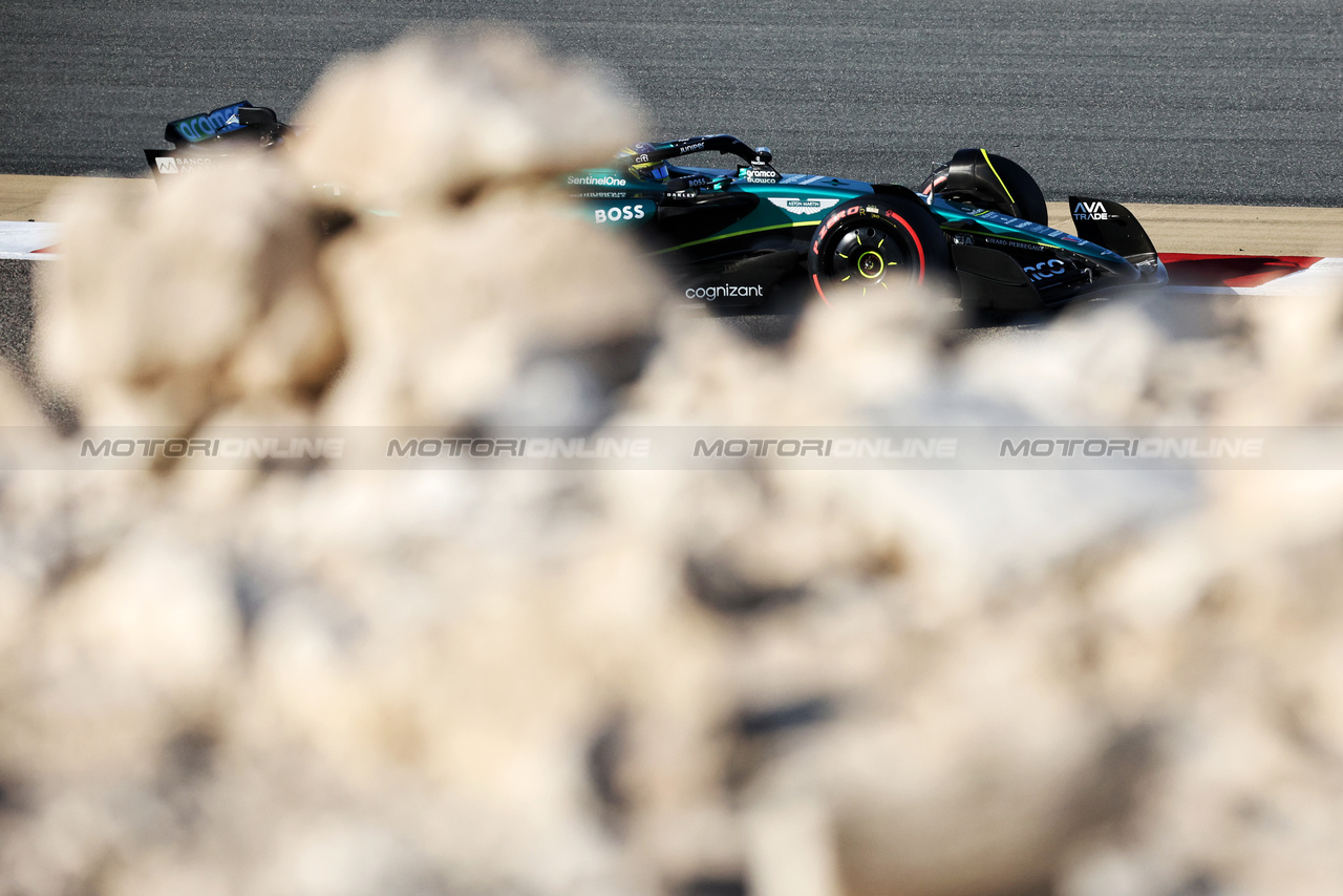 GP BAHRAIN, Fernando Alonso (ESP) Aston Martin F1 Team AMR24.

01.03.2024. Formula 1 World Championship, Rd 1, Bahrain Grand Prix, Sakhir, Bahrain, Qualifiche Day.

- www.xpbimages.com, EMail: requests@xpbimages.com © Copyright: Bearne / XPB Images