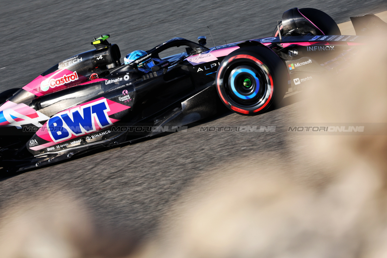 GP BAHRAIN, Pierre Gasly (FRA) Alpine F1 Team A524.

01.03.2024. Formula 1 World Championship, Rd 1, Bahrain Grand Prix, Sakhir, Bahrain, Qualifiche Day.

- www.xpbimages.com, EMail: requests@xpbimages.com © Copyright: Bearne / XPB Images