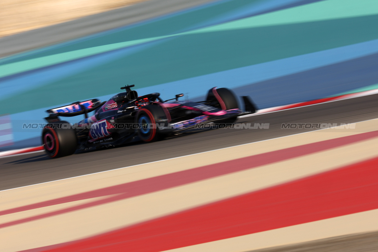 GP BAHRAIN, Esteban Ocon (FRA) Alpine F1 Team A524.

01.03.2024. Formula 1 World Championship, Rd 1, Bahrain Grand Prix, Sakhir, Bahrain, Qualifiche Day.

 - www.xpbimages.com, EMail: requests@xpbimages.com © Copyright: Staley / XPB Images