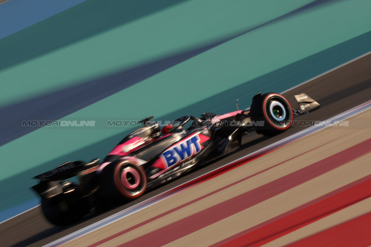GP BAHRAIN, Esteban Ocon (FRA) Alpine F1 Team A524.

01.03.2024. Formula 1 World Championship, Rd 1, Bahrain Grand Prix, Sakhir, Bahrain, Qualifiche Day.

 - www.xpbimages.com, EMail: requests@xpbimages.com © Copyright: Staley / XPB Images