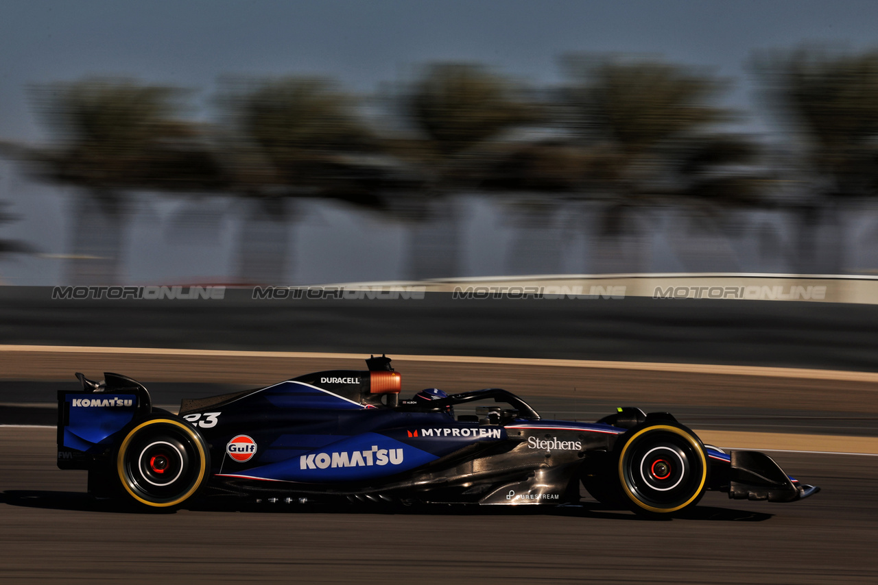 GP BAHRAIN, Alexander Albon (THA) Williams Racing FW46.

01.03.2024. Formula 1 World Championship, Rd 1, Bahrain Grand Prix, Sakhir, Bahrain, Qualifiche Day.

 - www.xpbimages.com, EMail: requests@xpbimages.com © Copyright: Staley / XPB Images