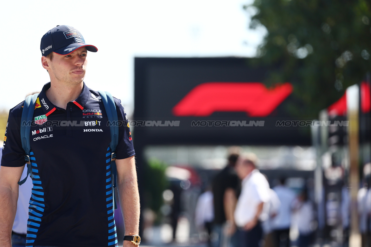 GP BAHRAIN, Max Verstappen (NLD) Red Bull Racing.

01.03.2024. Formula 1 World Championship, Rd 1, Bahrain Grand Prix, Sakhir, Bahrain, Qualifiche Day.

- www.xpbimages.com, EMail: requests@xpbimages.com © Copyright: Batchelor / XPB Images