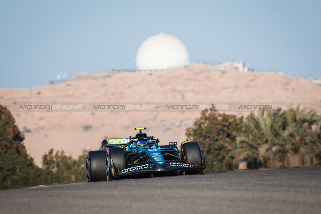 GP BAHRAIN, Fernando Alonso (ESP) Aston Martin F1 Team AMR24.

01.03.2024. Formula 1 World Championship, Rd 1, Bahrain Grand Prix, Sakhir, Bahrain, Qualifiche Day.

- www.xpbimages.com, EMail: requests@xpbimages.com © Copyright: Bearne / XPB Images
