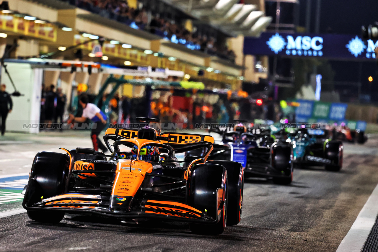 GP BAHRAIN, Oscar Piastri (AUS) McLaren MCL38 leaves the pits.

01.03.2024. Formula 1 World Championship, Rd 1, Bahrain Grand Prix, Sakhir, Bahrain, Qualifiche Day.

- www.xpbimages.com, EMail: requests@xpbimages.com © Copyright: Batchelor / XPB Images
