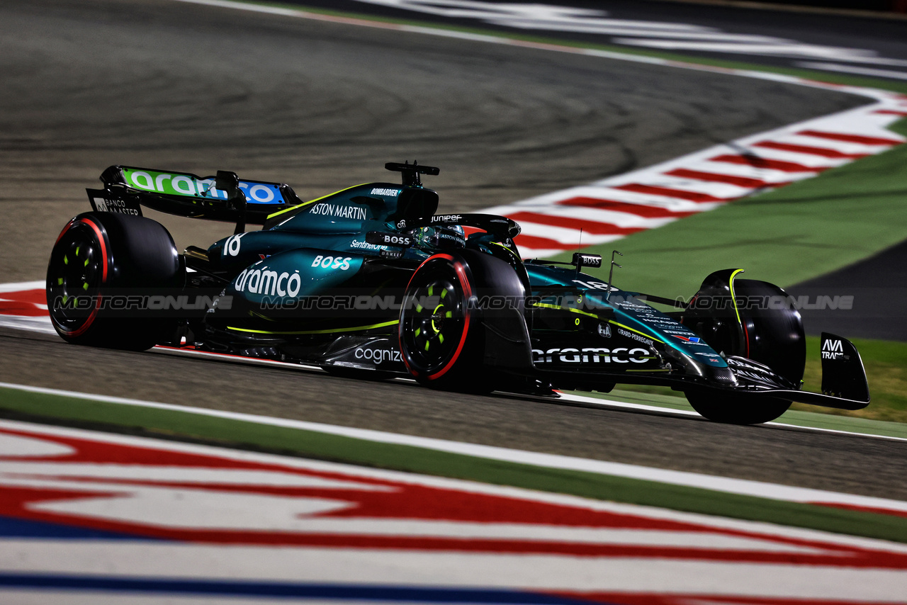 GP BAHRAIN, Lance Stroll (CDN) Aston Martin F1 Team AMR24.

01.03.2024. Formula 1 World Championship, Rd 1, Bahrain Grand Prix, Sakhir, Bahrain, Qualifiche Day.

- www.xpbimages.com, EMail: requests@xpbimages.com © Copyright: Charniaux / XPB Images