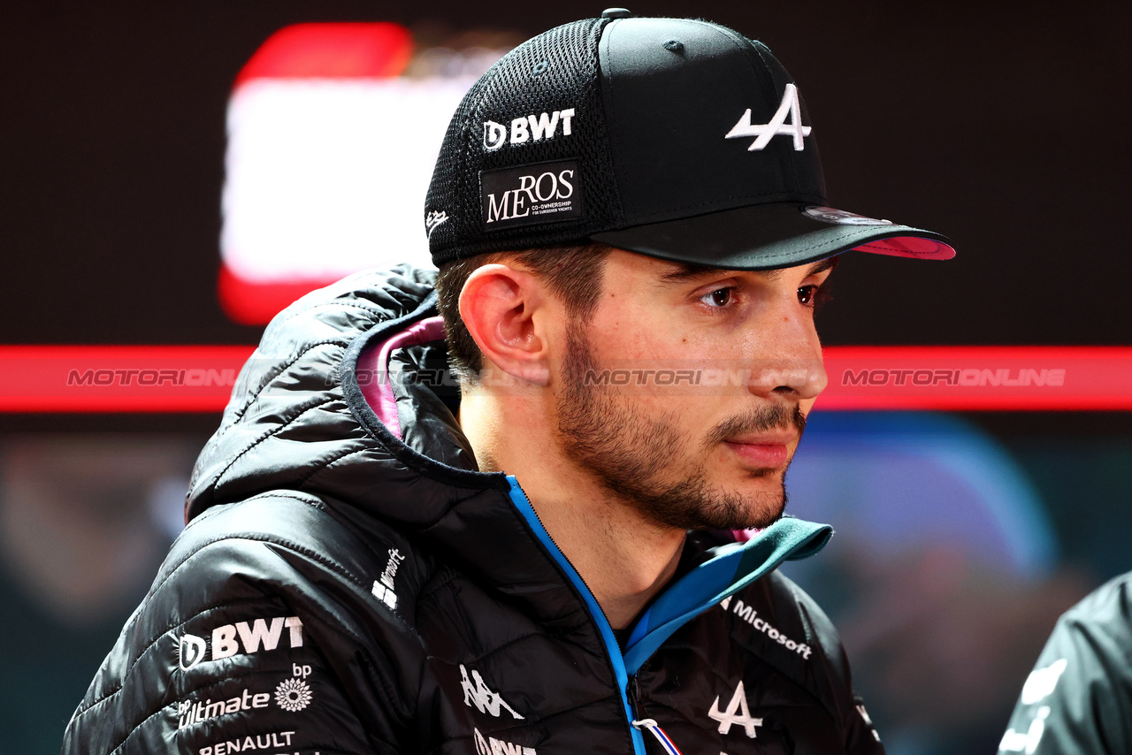 GP BAHRAIN, Esteban Ocon (FRA) Alpine F1 Team.

01.03.2024. Formula 1 World Championship, Rd 1, Bahrain Grand Prix, Sakhir, Bahrain, Qualifiche Day.

- www.xpbimages.com, EMail: requests@xpbimages.com © Copyright: Charniaux / XPB Images