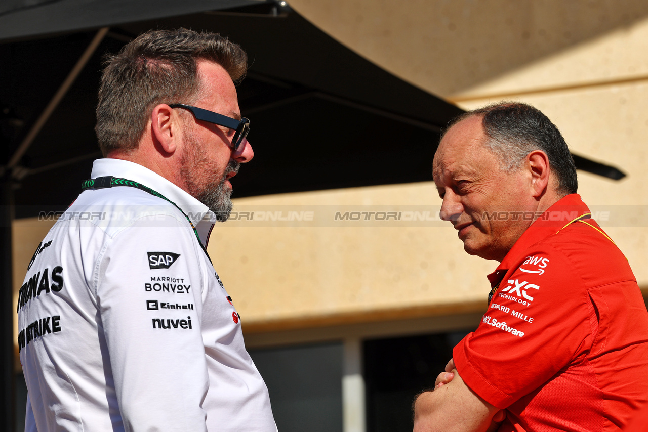 GP BAHRAIN, (L to R): Gwen Lagrue, Head of Mercedes AMG Driver Development with Frederic Vasseur (FRA) Ferrari Team Principal.

01.03.2024. Formula 1 World Championship, Rd 1, Bahrain Grand Prix, Sakhir, Bahrain, Qualifiche Day.

- www.xpbimages.com, EMail: requests@xpbimages.com © Copyright: Batchelor / XPB Images