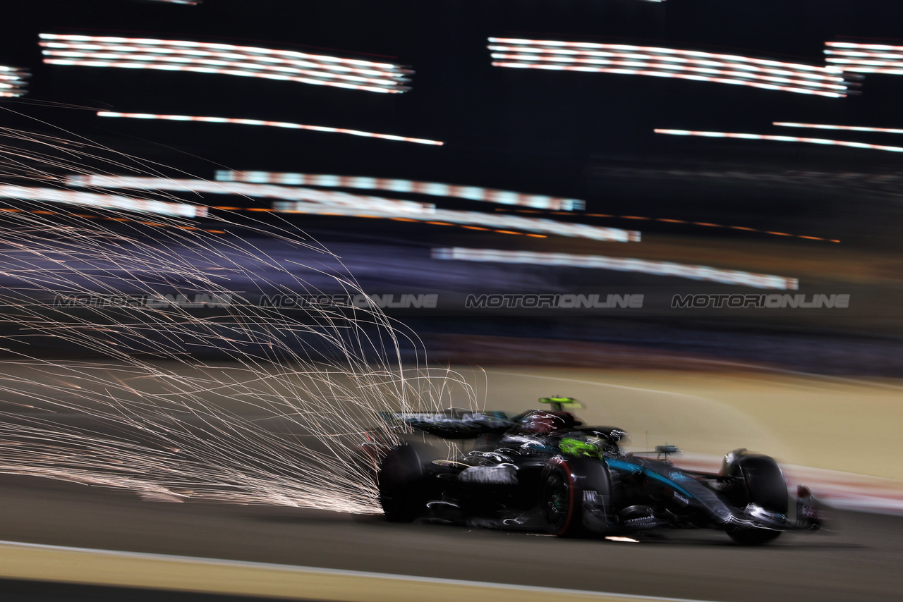 GP BAHRAIN, Lewis Hamilton (GBR) Mercedes AMG F1 W15 sends sparks flying.

01.03.2024. Formula 1 World Championship, Rd 1, Bahrain Grand Prix, Sakhir, Bahrain, Qualifiche Day.

 - www.xpbimages.com, EMail: requests@xpbimages.com © Copyright: Staley / XPB Images