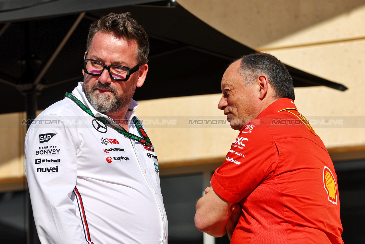 GP BAHRAIN, (L to R): Gwen Lagrue, Head of Mercedes AMG Driver Development with Frederic Vasseur (FRA) Ferrari Team Principal.

01.03.2024. Formula 1 World Championship, Rd 1, Bahrain Grand Prix, Sakhir, Bahrain, Qualifiche Day.

- www.xpbimages.com, EMail: requests@xpbimages.com © Copyright: Batchelor / XPB Images
