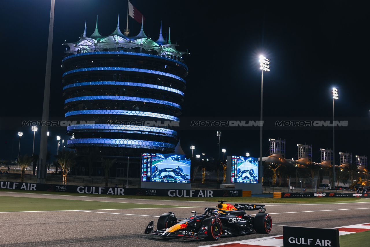 GP BAHRAIN, Max Verstappen (NLD) Red Bull Racing RB20.

01.03.2024. Formula 1 World Championship, Rd 1, Bahrain Grand Prix, Sakhir, Bahrain, Qualifiche Day.

- www.xpbimages.com, EMail: requests@xpbimages.com © Copyright: Bearne / XPB Images