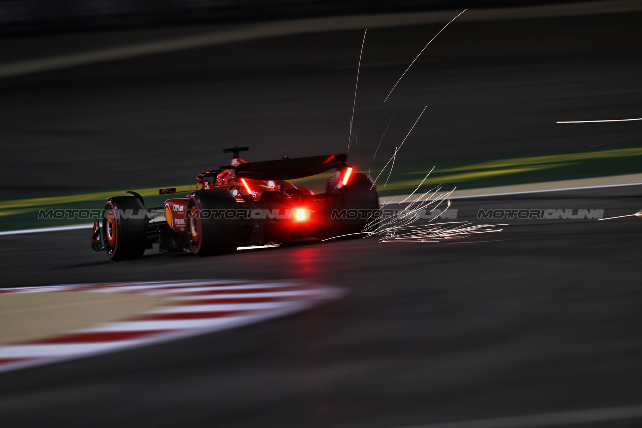 GP BAHRAIN, Charles Leclerc (MON) Ferrari SF-24 sends sparks flying.

01.03.2024. Formula 1 World Championship, Rd 1, Bahrain Grand Prix, Sakhir, Bahrain, Qualifiche Day.

- www.xpbimages.com, EMail: requests@xpbimages.com © Copyright: Price / XPB Images