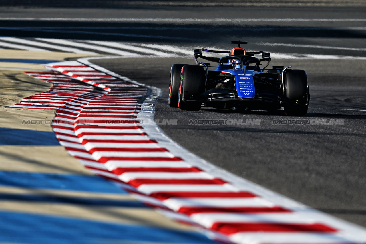 GP BAHRAIN, Alexander Albon (THA) Williams Racing FW46.

01.03.2024. Formula 1 World Championship, Rd 1, Bahrain Grand Prix, Sakhir, Bahrain, Qualifiche Day.

- www.xpbimages.com, EMail: requests@xpbimages.com © Copyright: Price / XPB Images