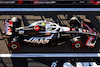 GP BAHRAIN, Nico Hulkenberg (GER) Haas VF-24.
01.03.2024. Formula 1 World Championship, Rd 1, Bahrain Grand Prix, Sakhir, Bahrain, Qualifiche Day.
 - www.xpbimages.com, EMail: requests@xpbimages.com © Copyright: Coates / XPB Images