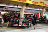 GP BAHRAIN, Kevin Magnussen (DEN) Haas VF-24 e Nico Hulkenberg (GER) Haas VF-24 in the pits.
01.03.2024. Formula 1 World Championship, Rd 1, Bahrain Grand Prix, Sakhir, Bahrain, Qualifiche Day.
- www.xpbimages.com, EMail: requests@xpbimages.com © Copyright: Batchelor / XPB Images