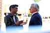 GP BAHRAIN, (L to R): Lawrence Barretto (GBR) Formula 1 Senior Writer Editor with Carlos Sainz (ESP).
01.03.2024. Formula 1 World Championship, Rd 1, Bahrain Grand Prix, Sakhir, Bahrain, Qualifiche Day.
- www.xpbimages.com, EMail: requests@xpbimages.com © Copyright: Bearne / XPB Images