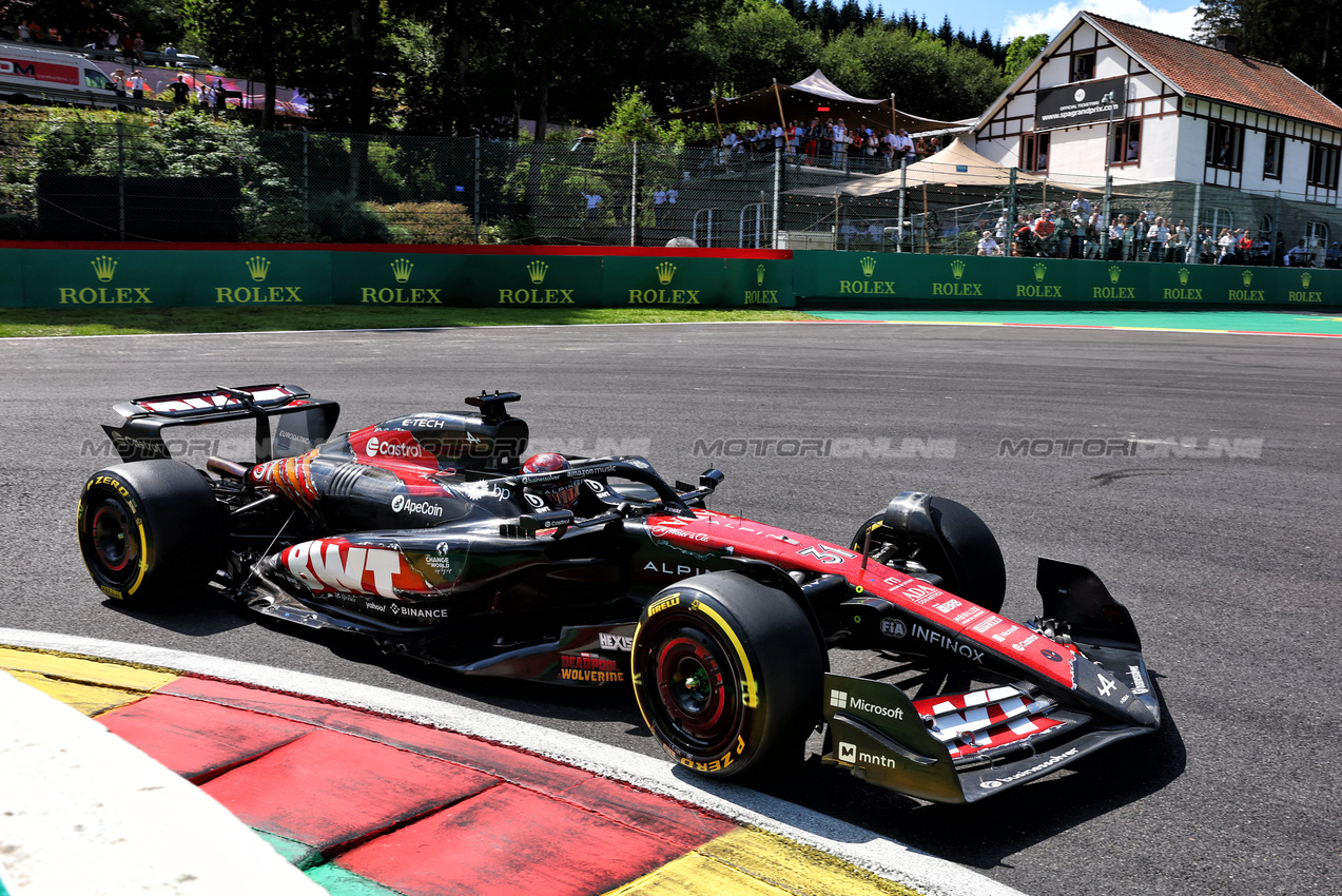 GP BELGIO, Esteban Ocon (FRA) Alpine F1 Team A524.

28.07.2024. Formula 1 World Championship, Rd 14, Belgian Grand Prix, Spa Francorchamps, Belgium, Gara Day.

- www.xpbimages.com, EMail: requests@xpbimages.com © Copyright: Charniaux / XPB Images