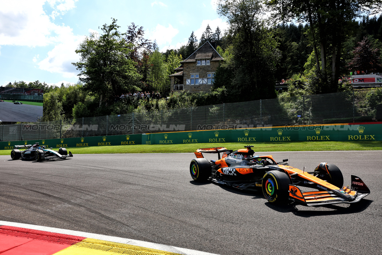 GP BELGIO, Oscar Piastri (AUS) McLaren MCL38.

28.07.2024. Formula 1 World Championship, Rd 14, Belgian Grand Prix, Spa Francorchamps, Belgium, Gara Day.

- www.xpbimages.com, EMail: requests@xpbimages.com © Copyright: Charniaux / XPB Images