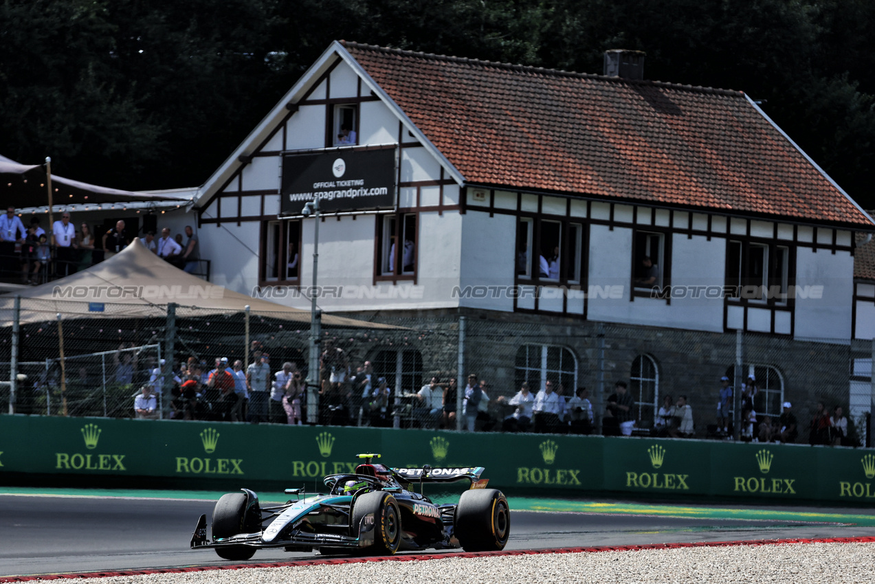 GP BELGIO, Lewis Hamilton (GBR) Mercedes AMG F1 W15.

28.07.2024. Formula 1 World Championship, Rd 14, Belgian Grand Prix, Spa Francorchamps, Belgium, Gara Day.

- www.xpbimages.com, EMail: requests@xpbimages.com © Copyright: Bearne / XPB Images