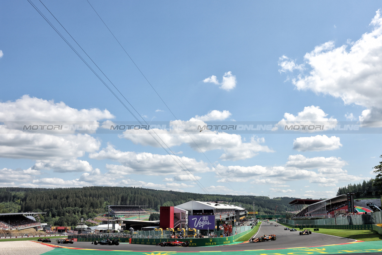 GP BELGIO, Carlos Sainz Jr (ESP) Ferrari SF-24.

28.07.2024. Formula 1 World Championship, Rd 14, Belgian Grand Prix, Spa Francorchamps, Belgium, Gara Day.

- www.xpbimages.com, EMail: requests@xpbimages.com © Copyright: Bearne / XPB Images