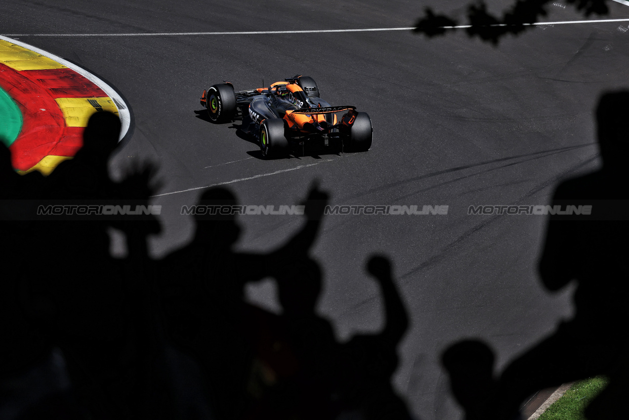 GP BELGIO, Oscar Piastri (AUS) McLaren MCL38.

28.07.2024. Formula 1 World Championship, Rd 14, Belgian Grand Prix, Spa Francorchamps, Belgium, Gara Day.

- www.xpbimages.com, EMail: requests@xpbimages.com © Copyright: Bearne / XPB Images