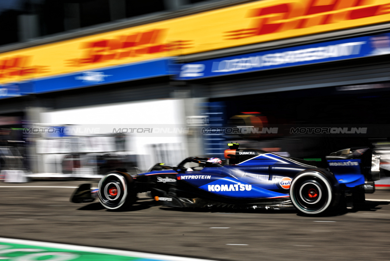 GP BELGIO, Logan Sargeant (USA) Williams Racing FW46 makes a pit stop.

28.07.2024. Formula 1 World Championship, Rd 14, Belgian Grand Prix, Spa Francorchamps, Belgium, Gara Day.

- www.xpbimages.com, EMail: requests@xpbimages.com © Copyright: Charniaux / XPB Images