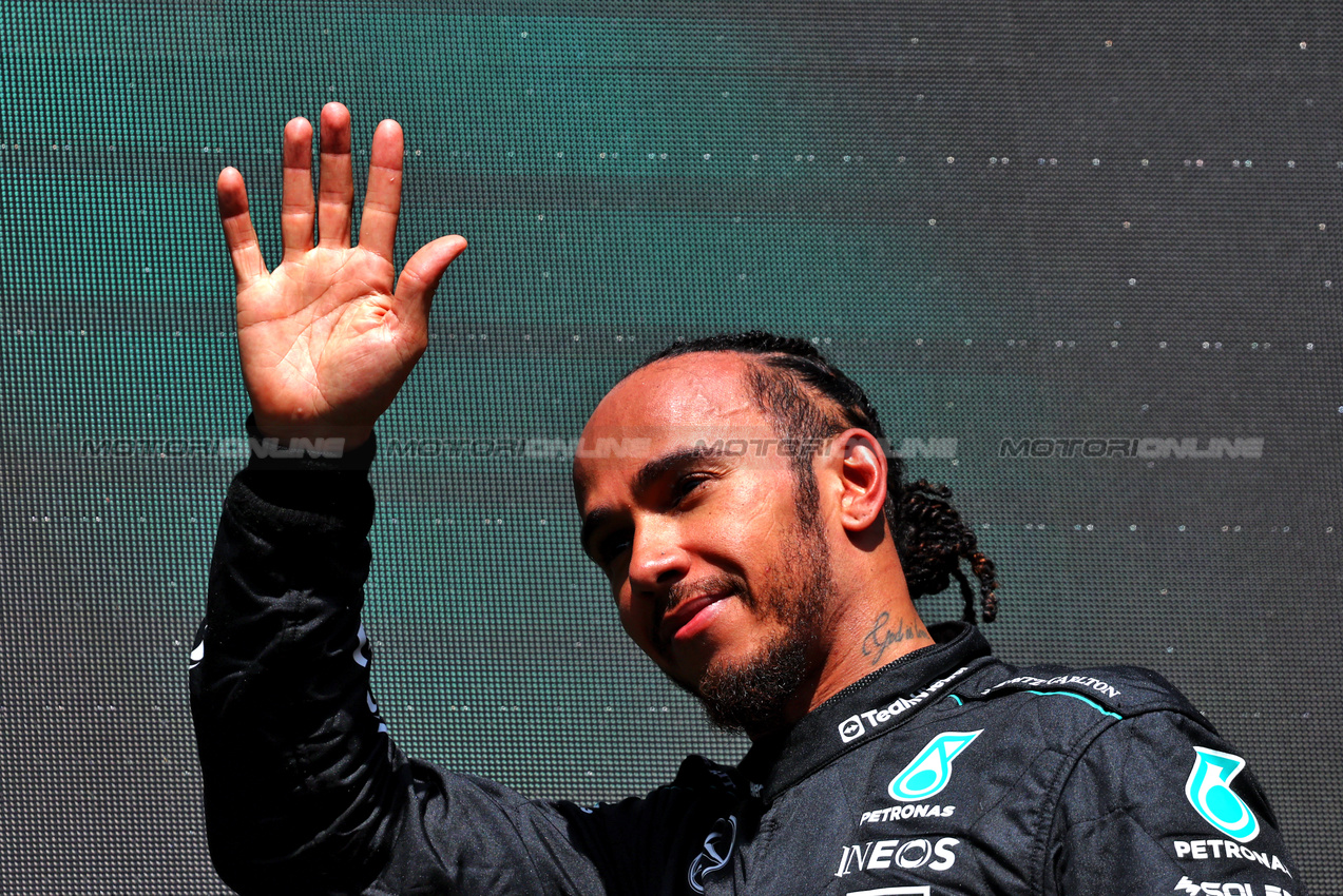 GP BELGIO, Lewis Hamilton (GBR) Mercedes AMG F1 celebrates his second position on the podium.

28.07.2024. Formula 1 World Championship, Rd 14, Belgian Grand Prix, Spa Francorchamps, Belgium, Gara Day.

- www.xpbimages.com, EMail: requests@xpbimages.com © Copyright: Charniaux / XPB Images