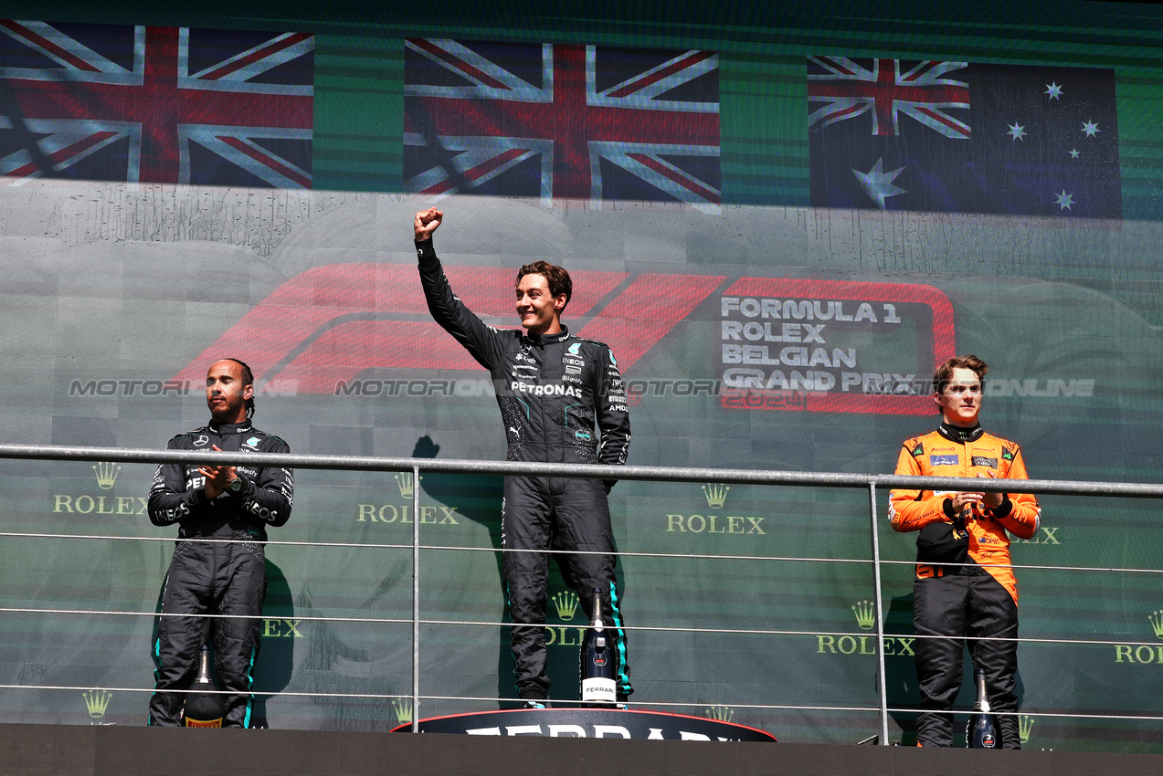 GP BELGIO, The podium (L to R): Lewis Hamilton (GBR) Mercedes AMG F1, second; George Russell (GBR) Mercedes AMG F1, vincitore; Oscar Piastri (AUS) McLaren, third.

28.07.2024. Formula 1 World Championship, Rd 14, Belgian Grand Prix, Spa Francorchamps, Belgium, Gara Day.

- www.xpbimages.com, EMail: requests@xpbimages.com © Copyright: Moy / XPB Images