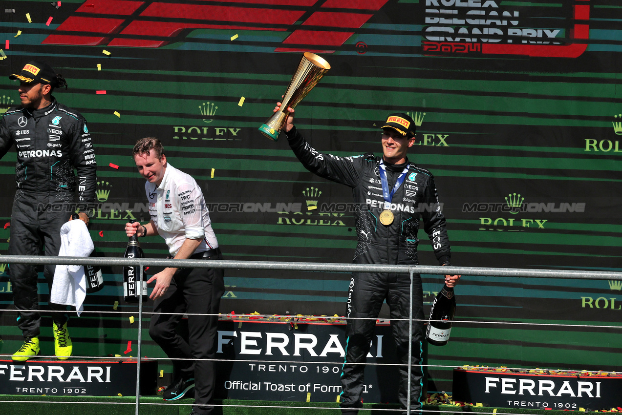 GP BELGIO, Gara winner George Russell (GBR) Mercedes AMG F1 celebrates on the podium.

28.07.2024. Formula 1 World Championship, Rd 14, Belgian Grand Prix, Spa Francorchamps, Belgium, Gara Day.

- www.xpbimages.com, EMail: requests@xpbimages.com © Copyright: Bearne / XPB Images