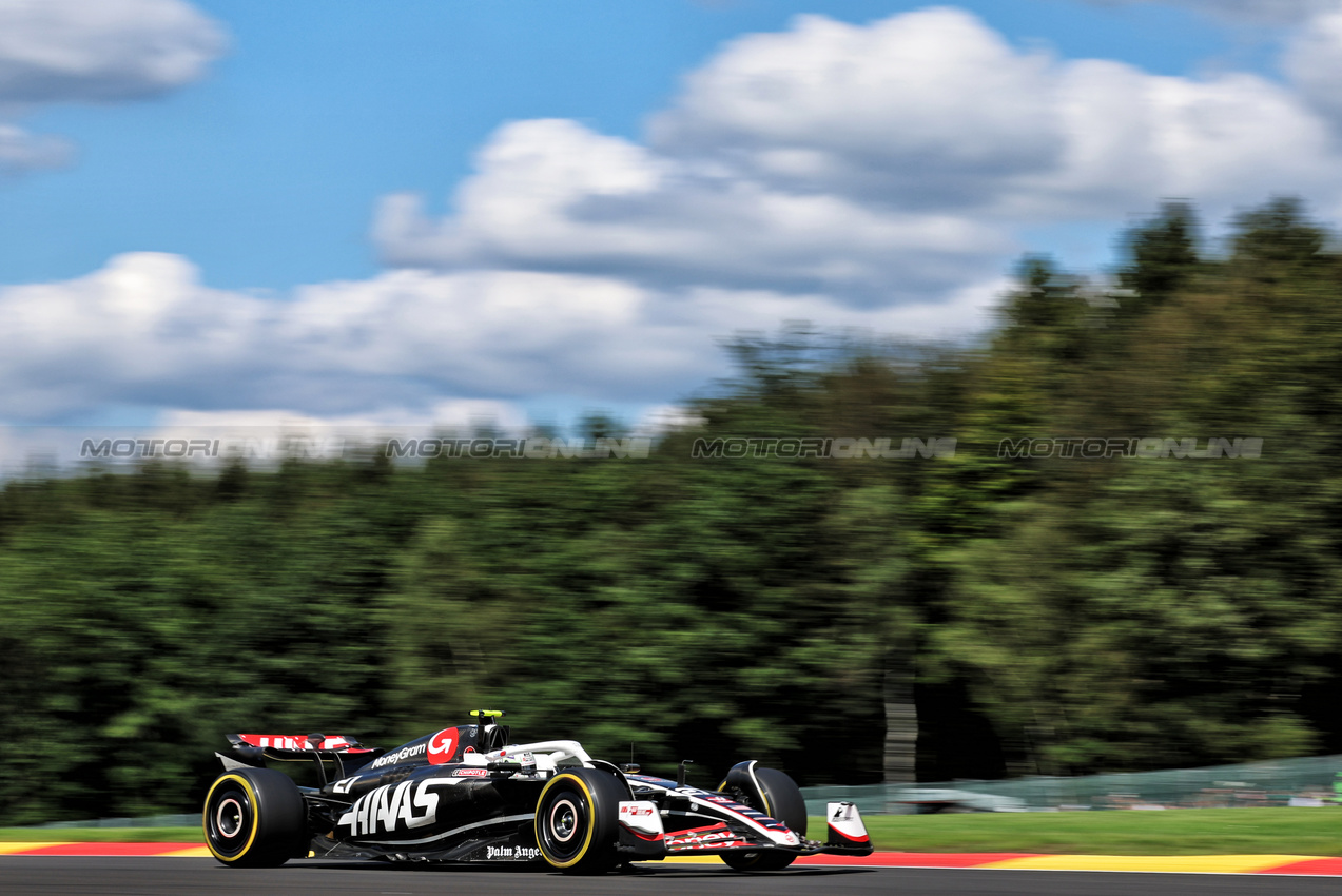 GP BELGIO, Nico Hulkenberg (GER) Haas VF-24.

28.07.2024. Formula 1 World Championship, Rd 14, Belgian Grand Prix, Spa Francorchamps, Belgium, Gara Day.

- www.xpbimages.com, EMail: requests@xpbimages.com © Copyright: Rew / XPB Images