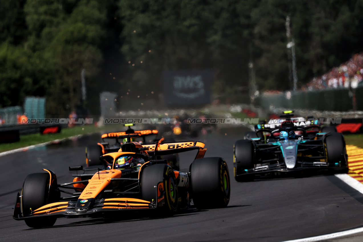 GP BELGIO, Oscar Piastri (AUS) McLaren MCL38.

28.07.2024. Formula 1 World Championship, Rd 14, Belgian Grand Prix, Spa Francorchamps, Belgium, Gara Day.

 - www.xpbimages.com, EMail: requests@xpbimages.com © Copyright: Coates / XPB Images