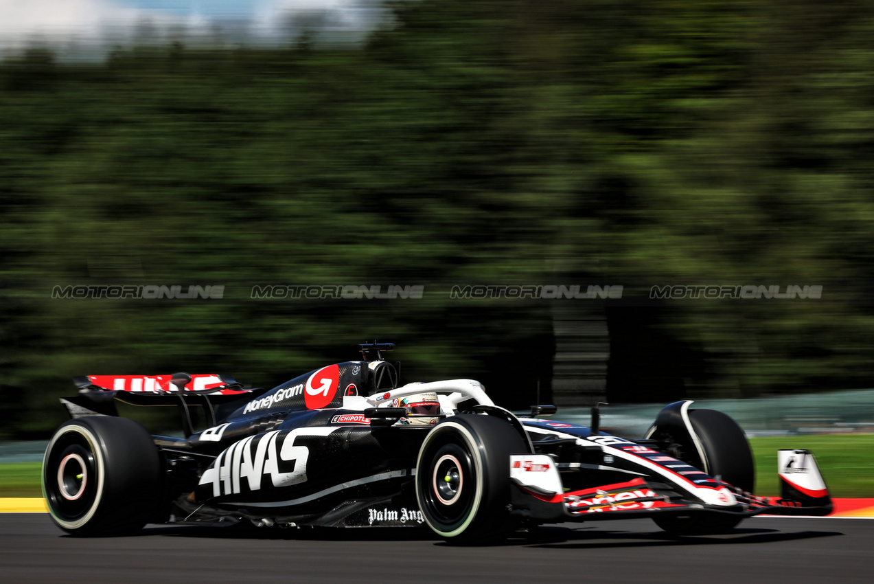 GP BELGIO, Kevin Magnussen (DEN) Haas VF-24.

28.07.2024. Formula 1 World Championship, Rd 14, Belgian Grand Prix, Spa Francorchamps, Belgium, Gara Day.

 - www.xpbimages.com, EMail: requests@xpbimages.com © Copyright: Coates / XPB Images