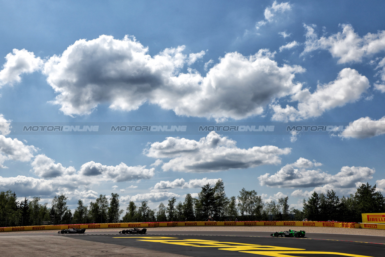 GP BELGIO, Nico Hulkenberg (GER) Haas VF-24 davanti a Pierre Gasly (FRA) Alpine F1 Team A524.

28.07.2024. Formula 1 World Championship, Rd 14, Belgian Grand Prix, Spa Francorchamps, Belgium, Gara Day.

 - www.xpbimages.com, EMail: requests@xpbimages.com © Copyright: Coates / XPB Images