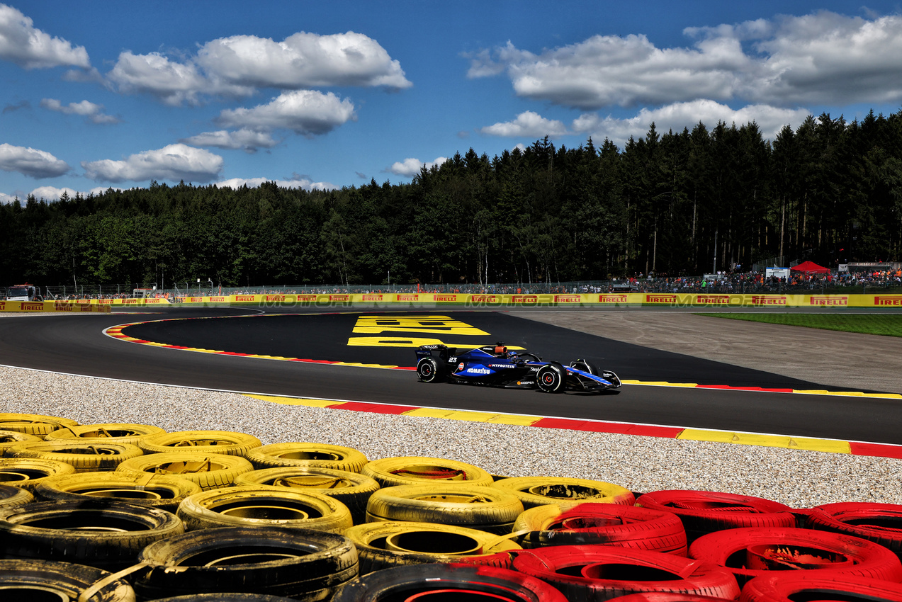 GP BELGIO, Alexander Albon (THA) Williams Racing FW46.

28.07.2024. Formula 1 World Championship, Rd 14, Belgian Grand Prix, Spa Francorchamps, Belgium, Gara Day.

 - www.xpbimages.com, EMail: requests@xpbimages.com © Copyright: Coates / XPB Images