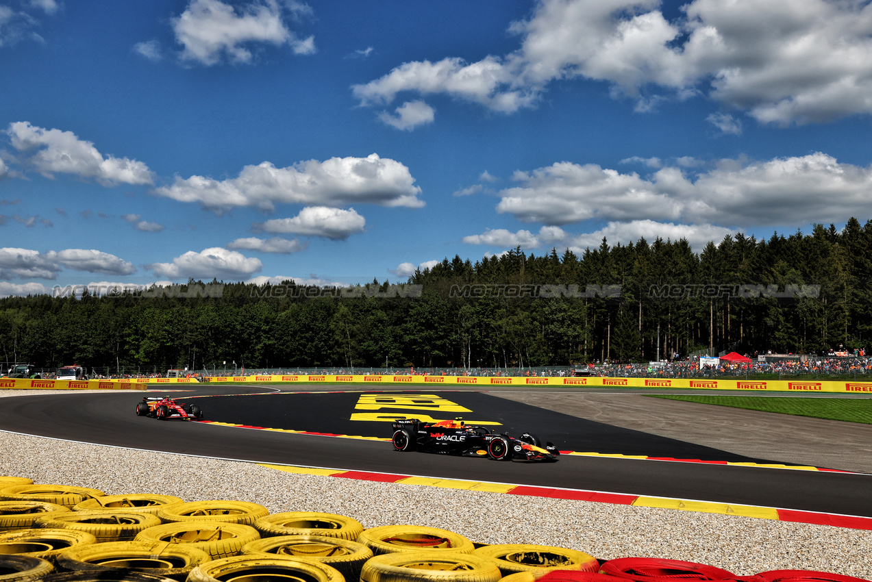 GP BELGIO, Sergio Perez (MEX) Red Bull Racing RB20.

28.07.2024. Formula 1 World Championship, Rd 14, Belgian Grand Prix, Spa Francorchamps, Belgium, Gara Day.

 - www.xpbimages.com, EMail: requests@xpbimages.com © Copyright: Coates / XPB Images