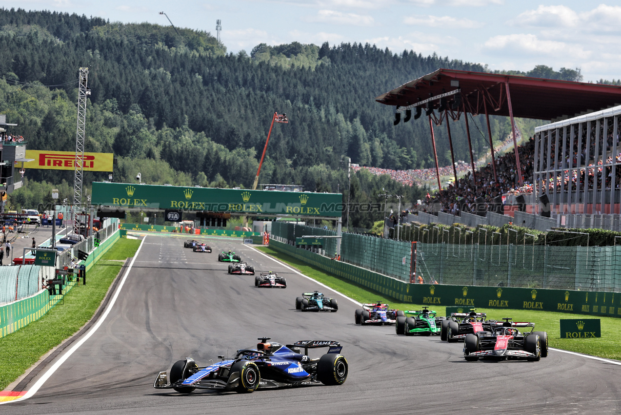 GP BELGIO, Alexander Albon (THA) Williams Racing FW46.

28.07.2024. Formula 1 World Championship, Rd 14, Belgian Grand Prix, Spa Francorchamps, Belgium, Gara Day.

- www.xpbimages.com, EMail: requests@xpbimages.com © Copyright: Bearne / XPB Images