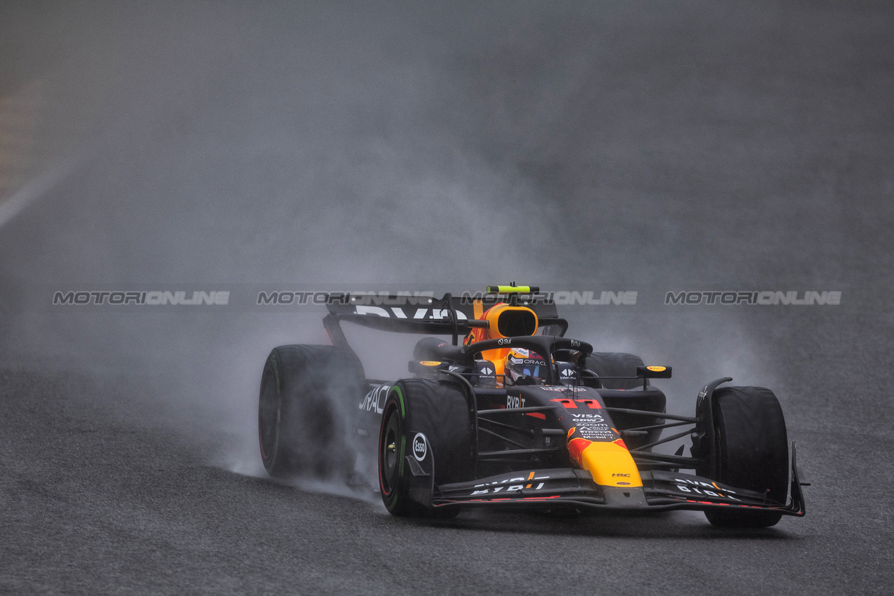 GP BELGIO, Sergio Perez (MEX) Red Bull Racing RB20.

27.07.2024. Formula 1 World Championship, Rd 14, Belgian Grand Prix, Spa Francorchamps, Belgium, Qualifiche Day.

- www.xpbimages.com, EMail: requests@xpbimages.com © Copyright: Rew / XPB Images