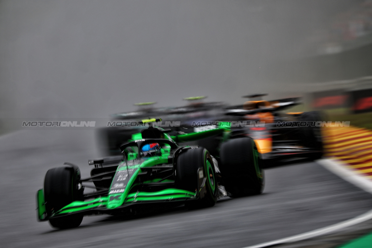 GP BELGIO, Zhou Guanyu (CHN) Sauber C44.

27.07.2024. Formula 1 World Championship, Rd 14, Belgian Grand Prix, Spa Francorchamps, Belgium, Qualifiche Day.

 - www.xpbimages.com, EMail: requests@xpbimages.com © Copyright: Coates / XPB Images