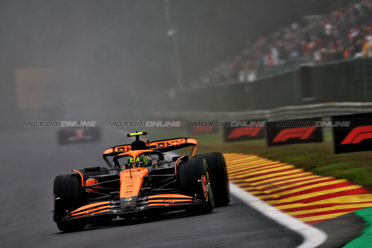 GP BELGIO, Lando Norris (GBR) McLaren MCL38.

27.07.2024. Formula 1 World Championship, Rd 14, Belgian Grand Prix, Spa Francorchamps, Belgium, Qualifiche Day.

 - www.xpbimages.com, EMail: requests@xpbimages.com © Copyright: Coates / XPB Images